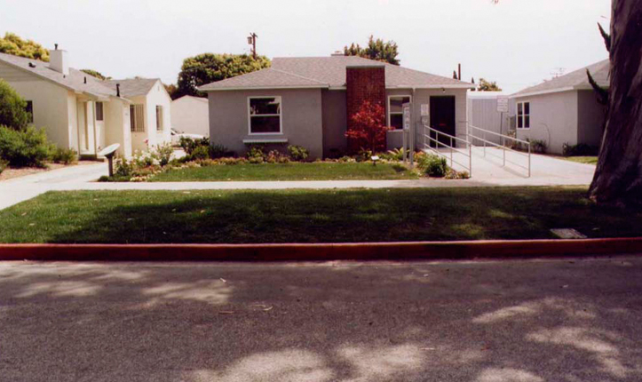 Garden/Garden &mdash; A Comparison in Santa Monica